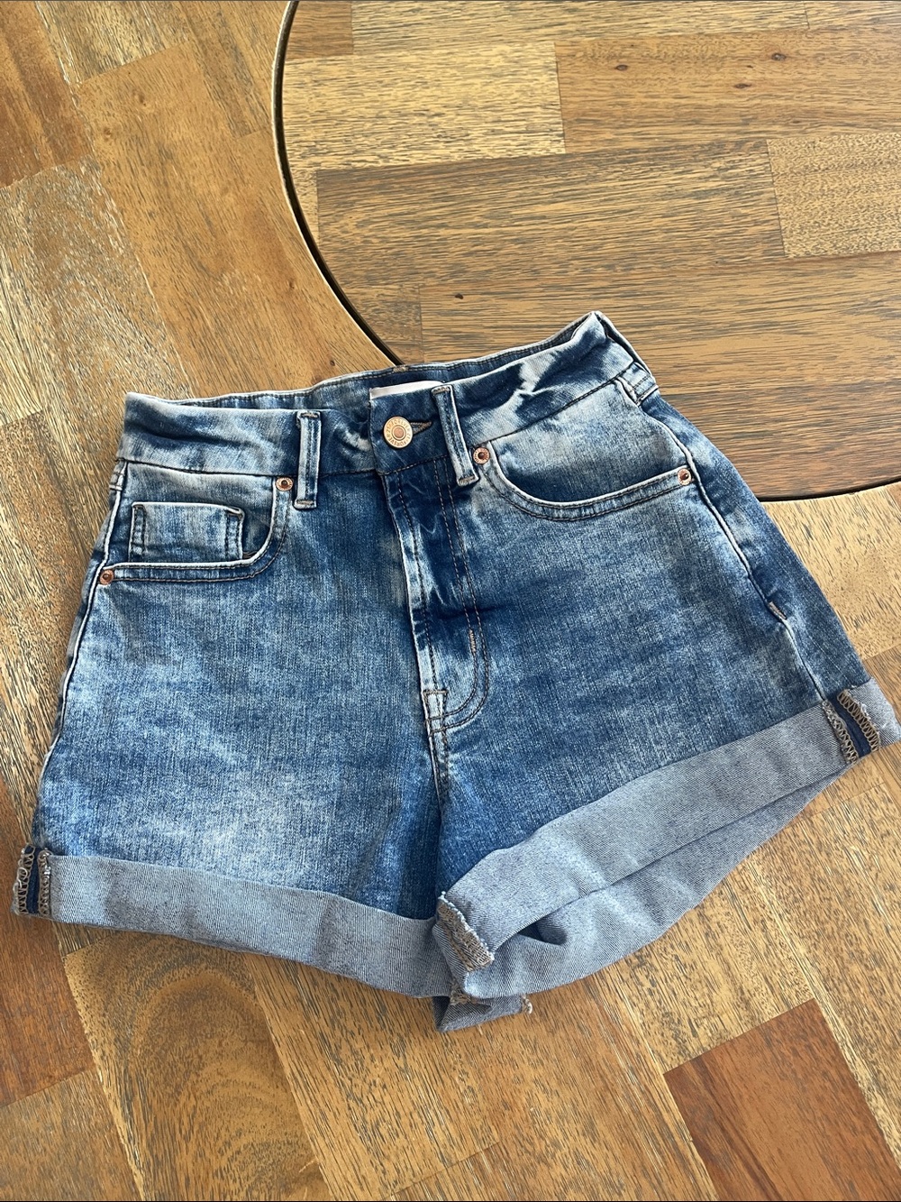 Forever 21 Distressed High Waisted Denim‎ Shorts Blue Wash Curved Size 24 0
